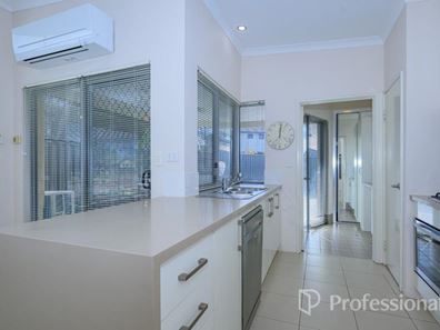 6/36 Flecker Promenade, Aveley WA 6069