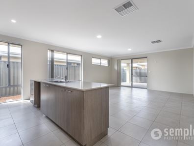 12 Yarrow Street, Treeby WA 6164