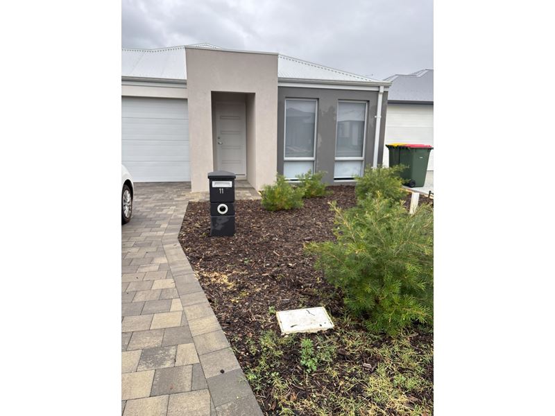 11 Munglinup Road, Hilbert WA 6112