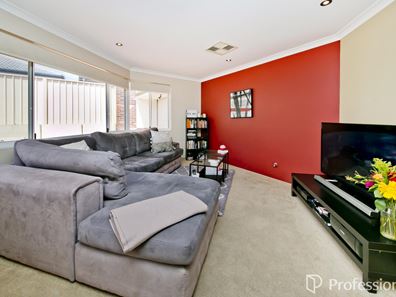 17A Karabil Way, Nollamara WA 6061