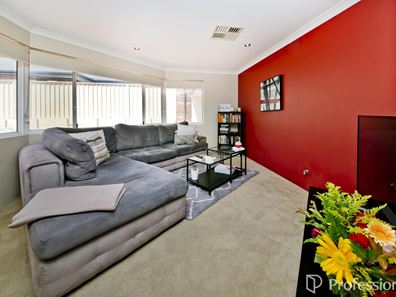 17A Karabil Way, Nollamara WA 6061