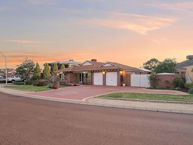 62 Duchart Way, Coogee WA 6166