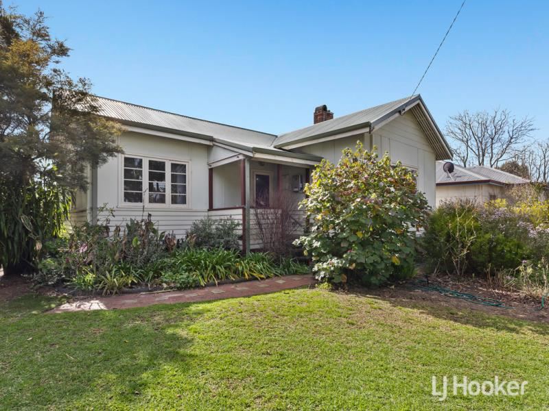 27 Atkinson Street South, Collie