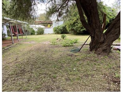 11 Jubilee Drive, Pinjarra WA 6208