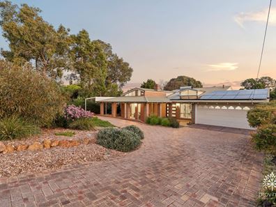 95 Glyde Road, Lesmurdie WA 6076