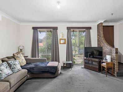 10 Munden Place, Kelmscott WA 6111
