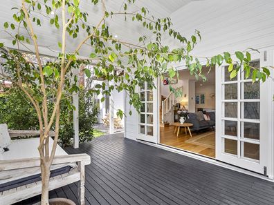 2/37 Sunbury Road, Victoria Park WA 6100