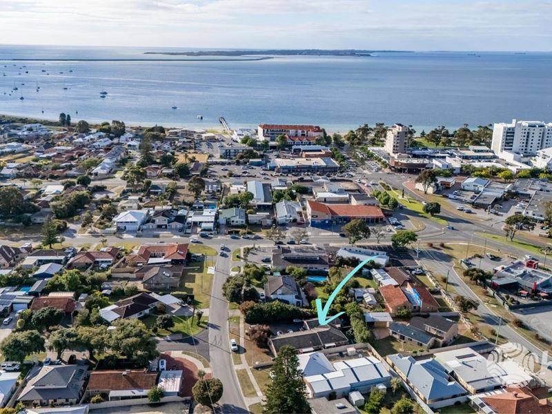 4/8 Houston Street, Rockingham WA 6168