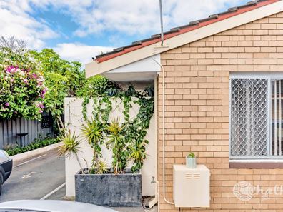 4/8 Houston Street, Rockingham WA 6168