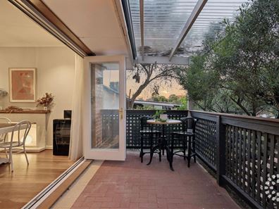74 Bromley Road, Hilton WA 6163