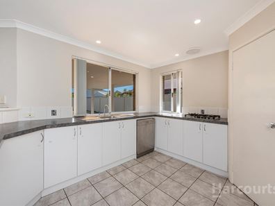 12 Prentice Way, Lakelands WA 6180