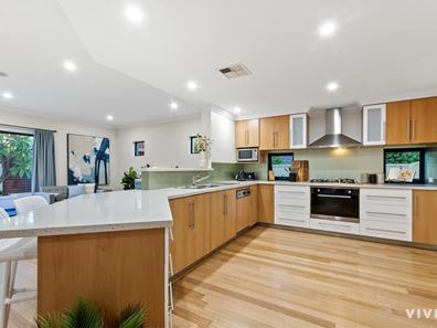 6 Gunbower Road, Mount Pleasant WA 6153