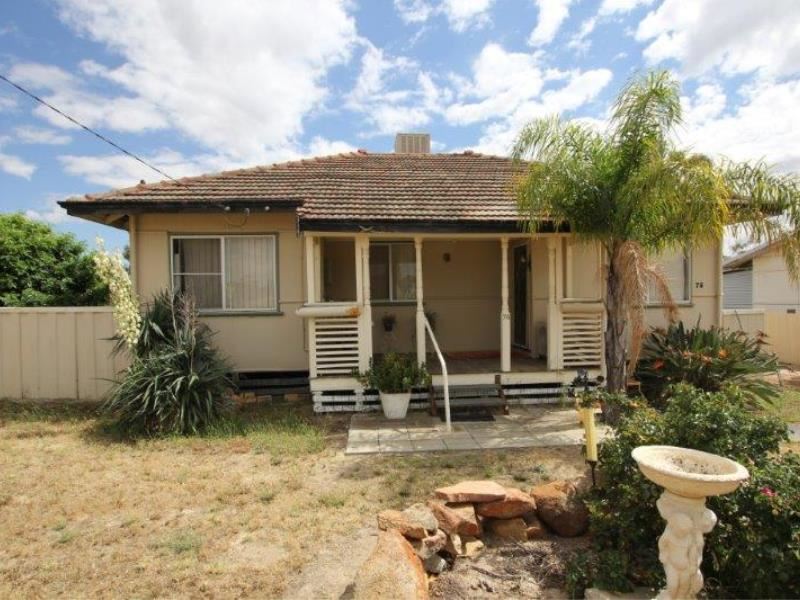 76 Caw Street, Merredin