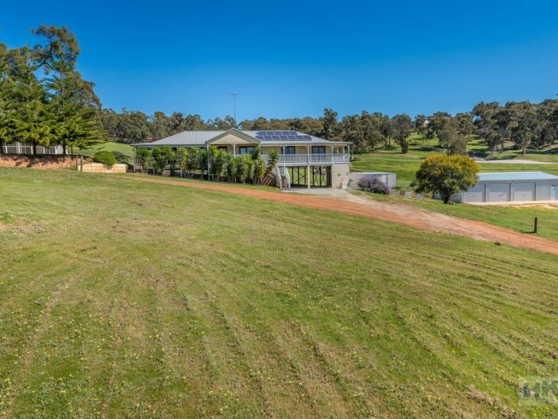 85 Lareema Drive, Bullsbrook WA 6084