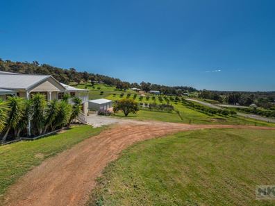 85 Lareema Drive, Bullsbrook WA 6084