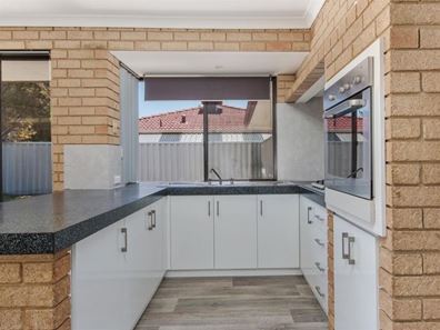 7 Macau Place, Warnbro WA 6169