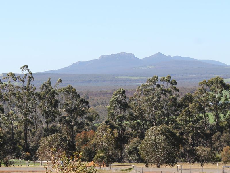 158 Braidwood Road, Mount Barker