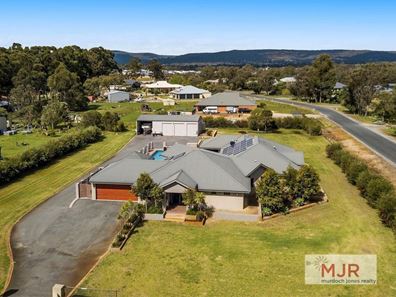 4 Algeri Link, Oakford WA 6121