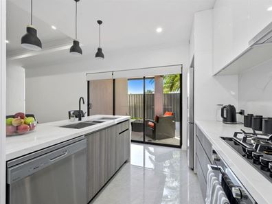 81C Fernhurst Crescent, Balga WA 6061