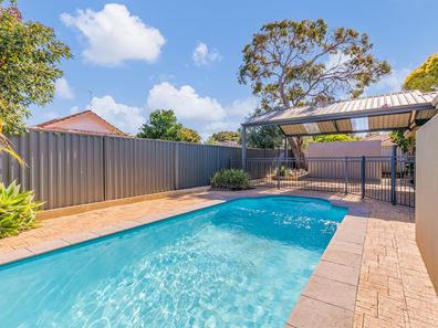 8 Bolger Place, Booragoon WA 6154