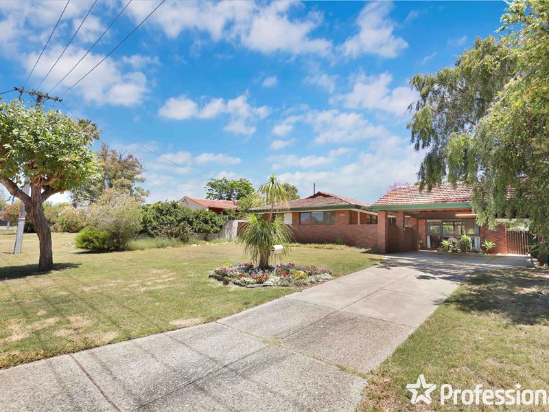 16 Jacobsen Way, Thornlie WA 6108