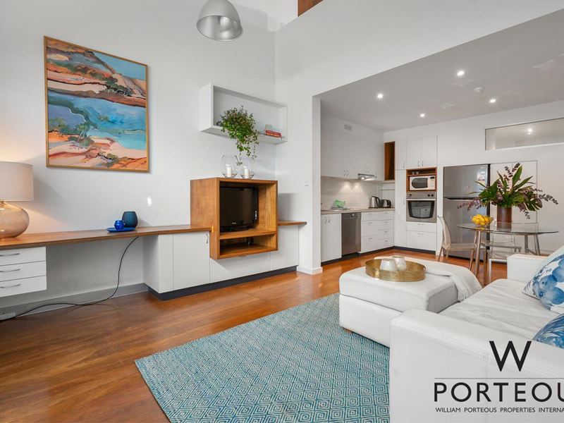 2/22 Russell Street, Fremantle