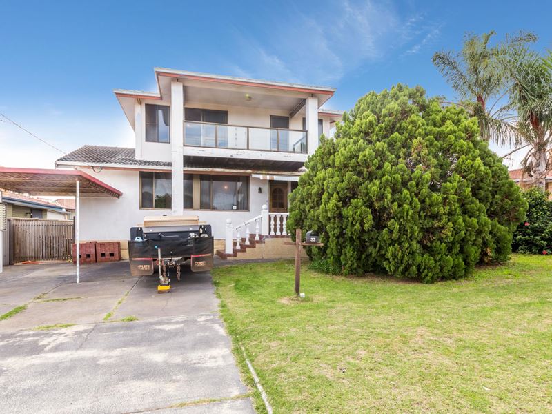 33 Sawle Road, Hamilton Hill WA 6163