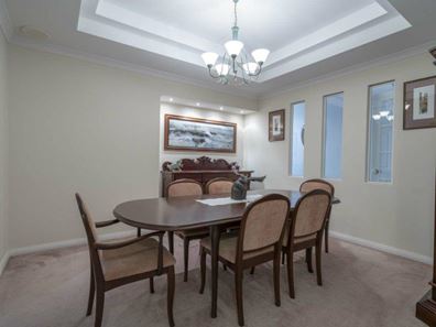 26 Central Park Avenue, Canning Vale WA 6155