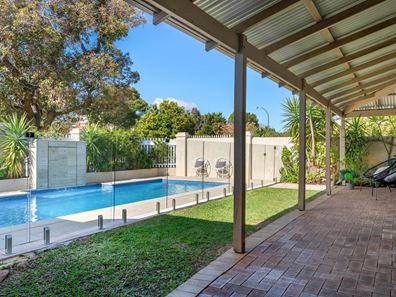 7 McCallum Crescent, Ardross WA 6153