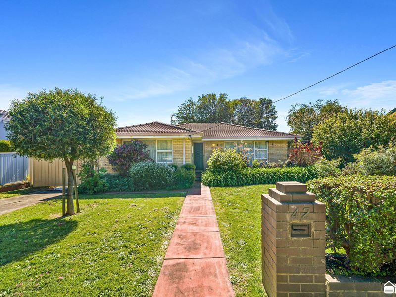 42 Gilwell Avenue, Kelmscott WA 6111