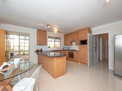 21 Elmhurst Way, Greenwood WA 6024