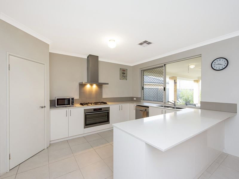 8 Venetian Way, Baldivis WA 6171