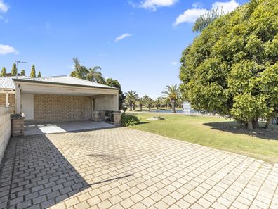 16 Peninsula Trail, Ballajura WA 6066