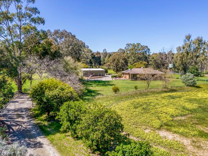 72 Summerfield Road, Serpentine WA 6125