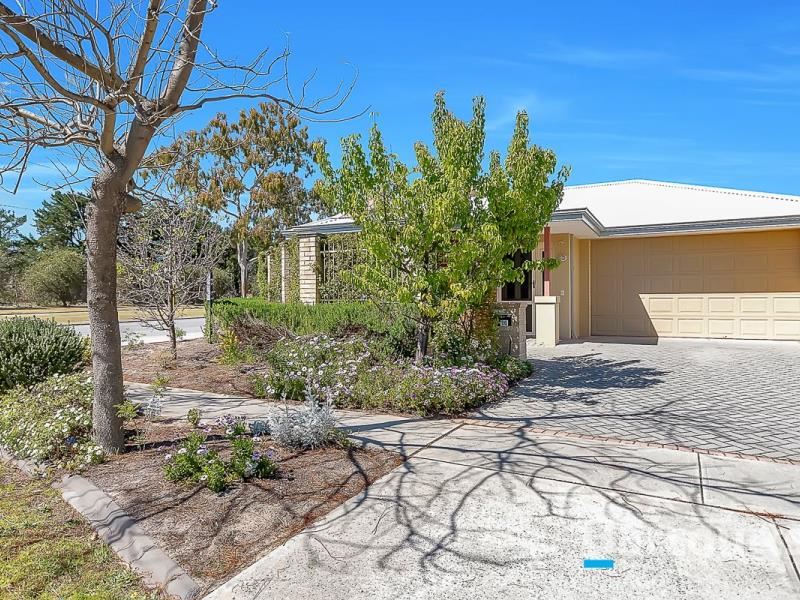Villa 86/55 Alexander Drive, Menora