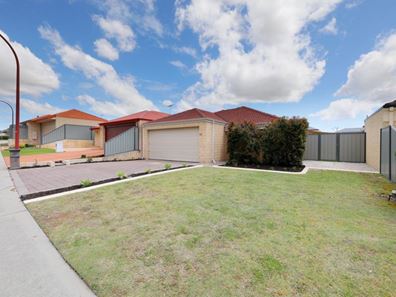 53 Bridge Road, Canning Vale WA 6155