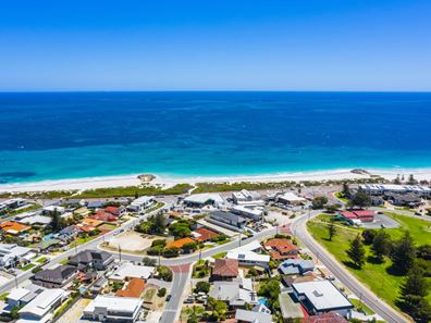 25 Parker Avenue, Sorrento WA 6020