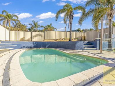 4 Shinners Green, Clarkson WA 6030