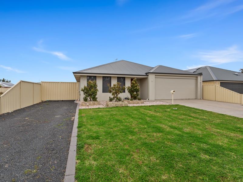 12 Raneri Avenue, Harvey