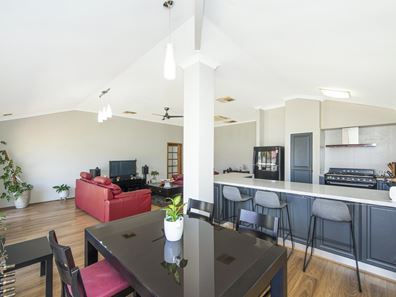 60 Morton Loop, Canning Vale WA 6155