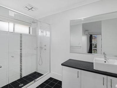 13 Stornaway Court, Seville Grove WA 6112