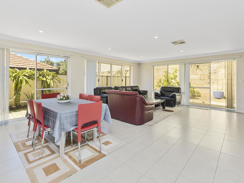 16 Harmony Avenue, Clarkson WA 6030