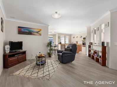 10 Zedora Loop, Port Kennedy WA 6172