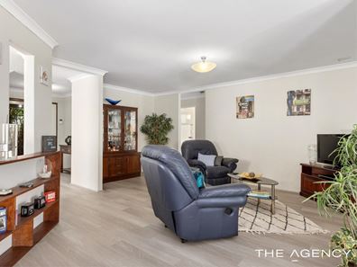 10 Zedora Loop, Port Kennedy WA 6172
