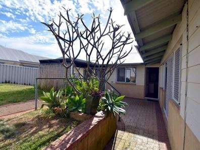 82B Gloucester Crescent, Shoalwater WA 6169