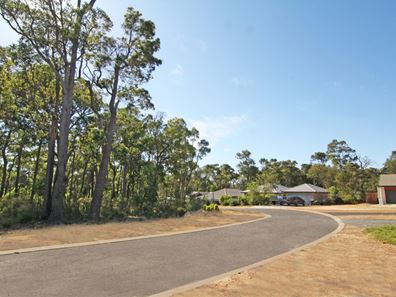 24 Sanctuary Circle, Cowaramup WA 6284