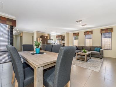 36 Admiralty Road, Canning Vale WA 6155