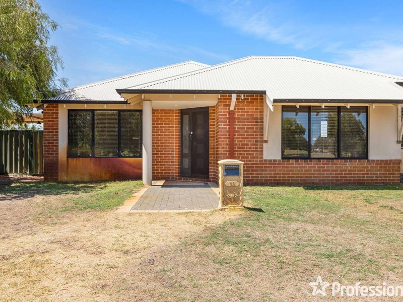 11 Villena Circle, Port Kennedy WA 6172