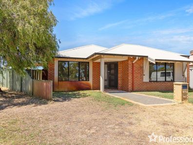 11 Villena Circle, Port Kennedy WA 6172