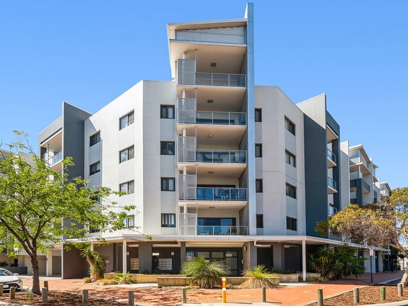 57/6 Walsh Loop, Joondalup
